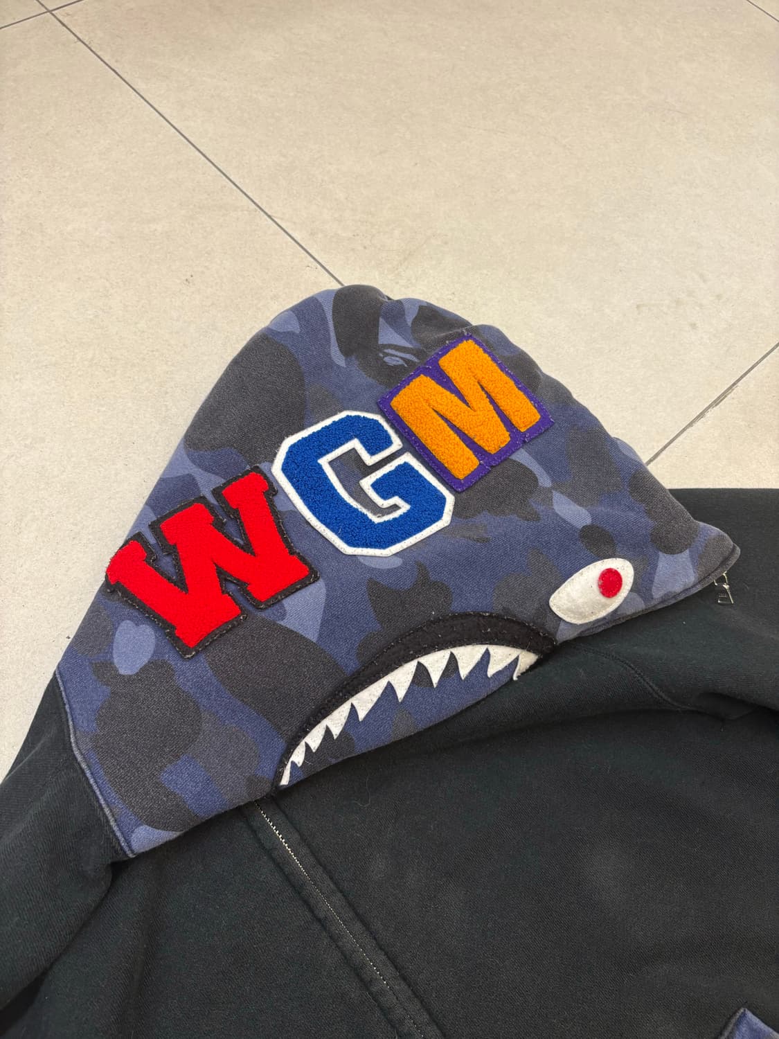 베이프 샤크 반카모 청계 후드집업 상품이미지5