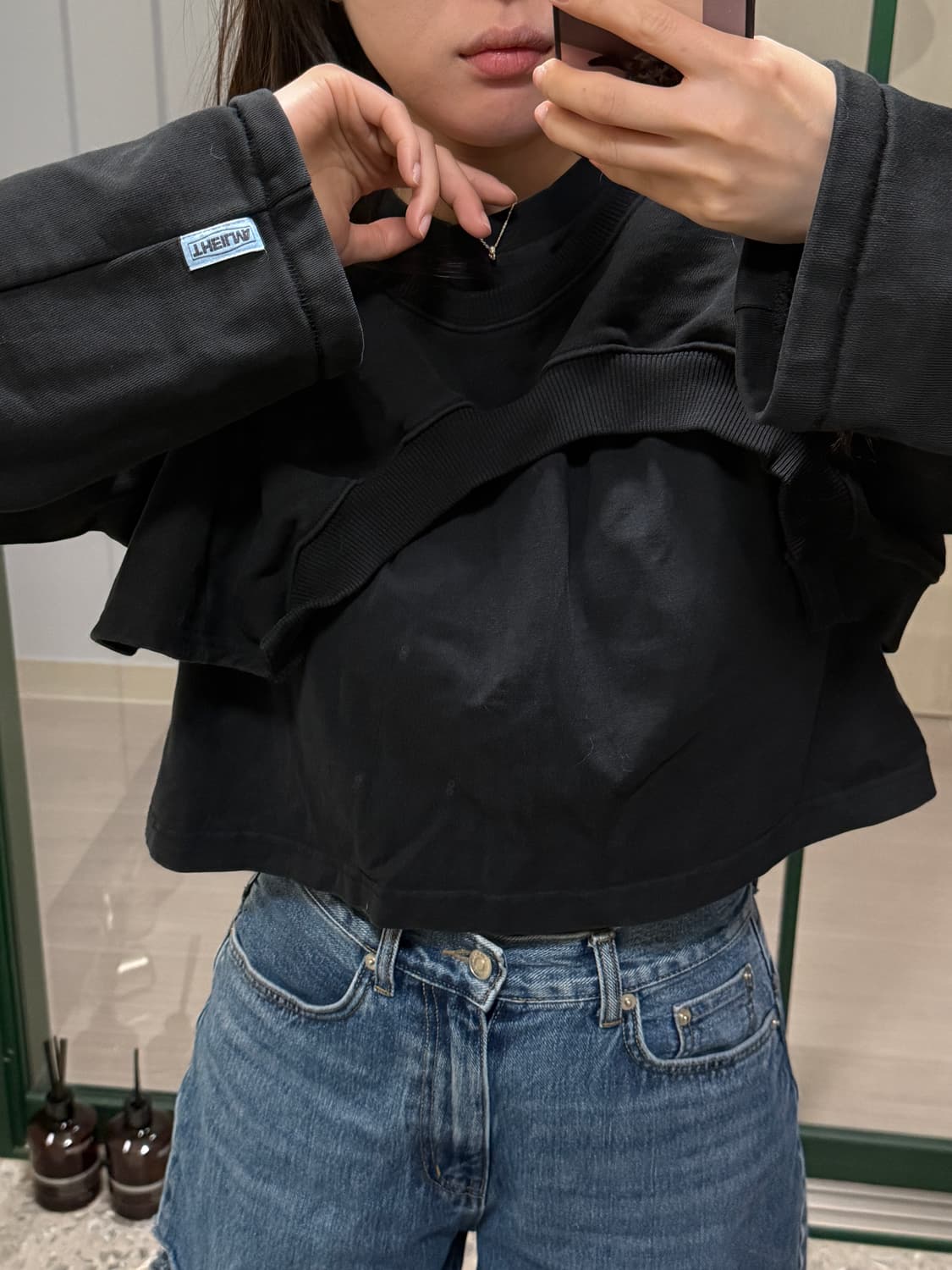 더일마 블랙 크롭반팔티 + 크롭 맨투맨 =2만원 상품이미지2