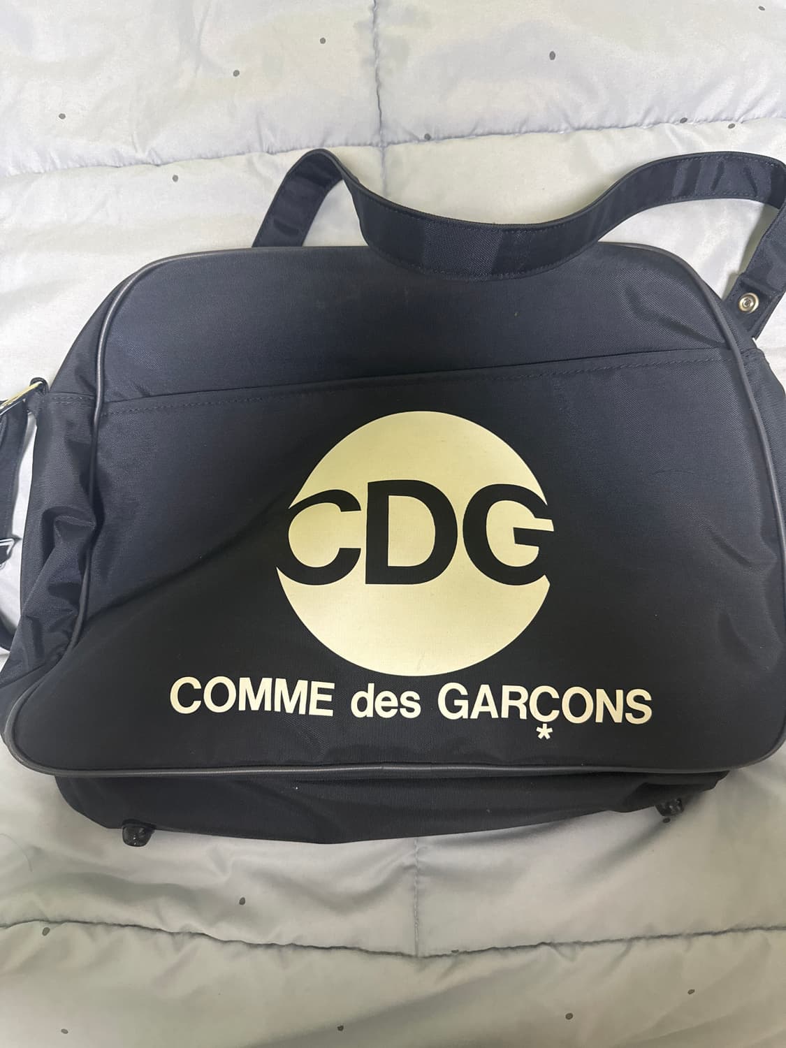 꼼데가르송 크로스백 상품이미지1