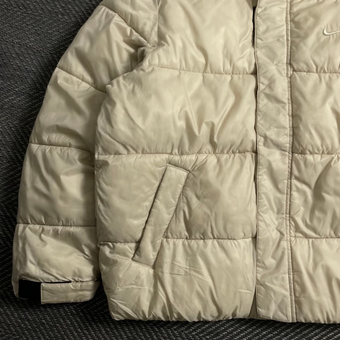 나이키 신형 크림 써마핏 다운 푸퍼 패딩 자켓y 4125 상품이미지4