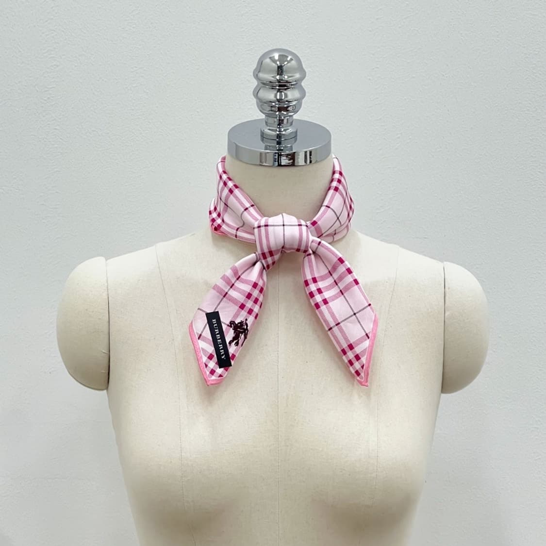 (새상품) burberry/ 버버리 쁘띠스카프 손수건 상품이미지6