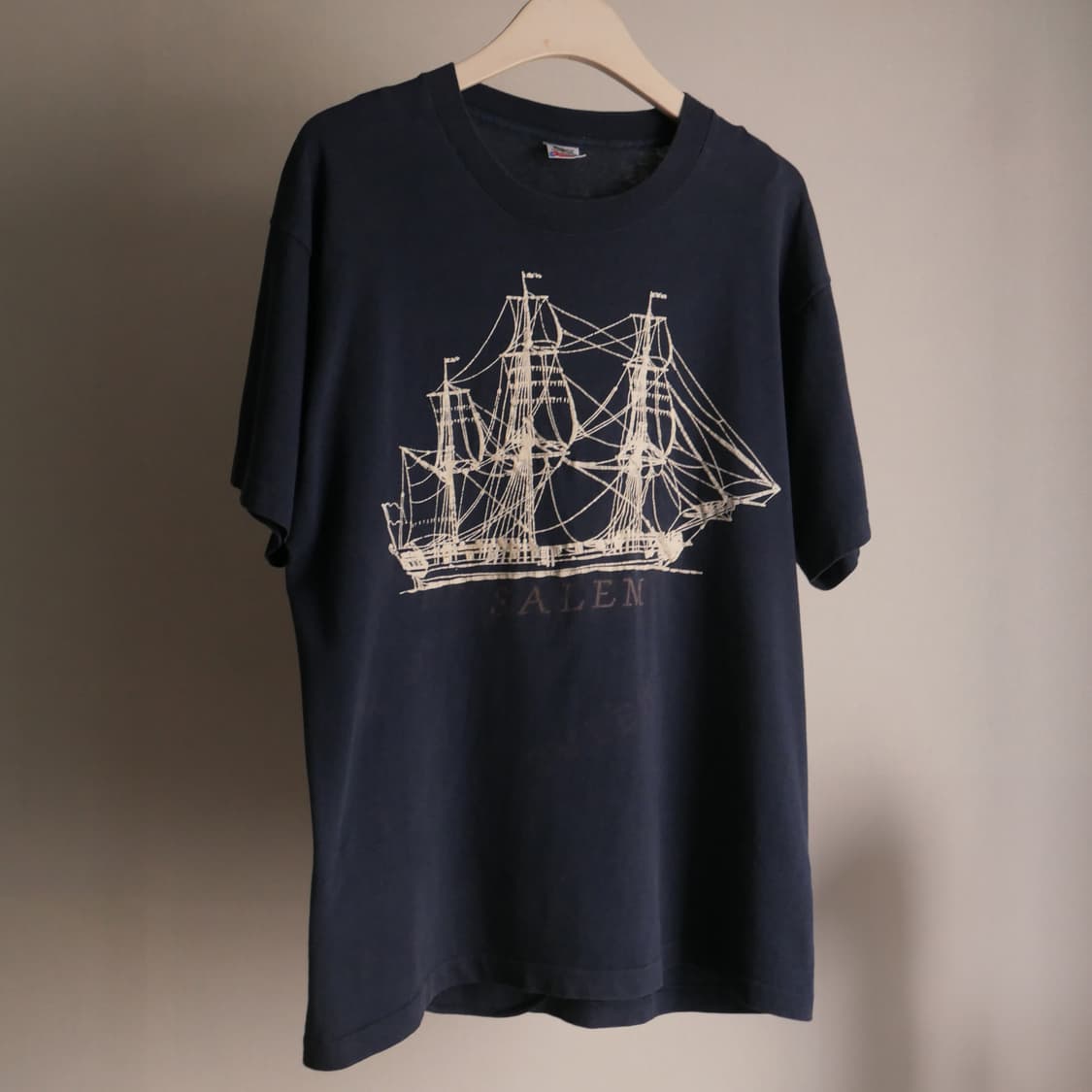 90s SALEM SHIP T shirt / XL 상품이미지8