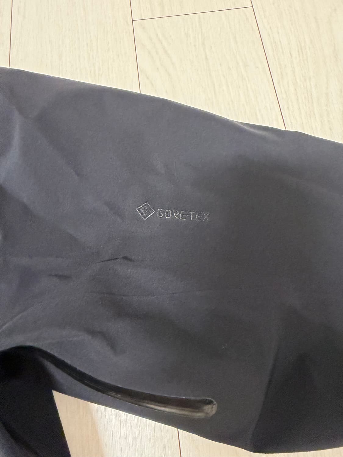 아크테릭스 베타LT MEN’S 바람막이 S사이즈 블랙 상품이미지4