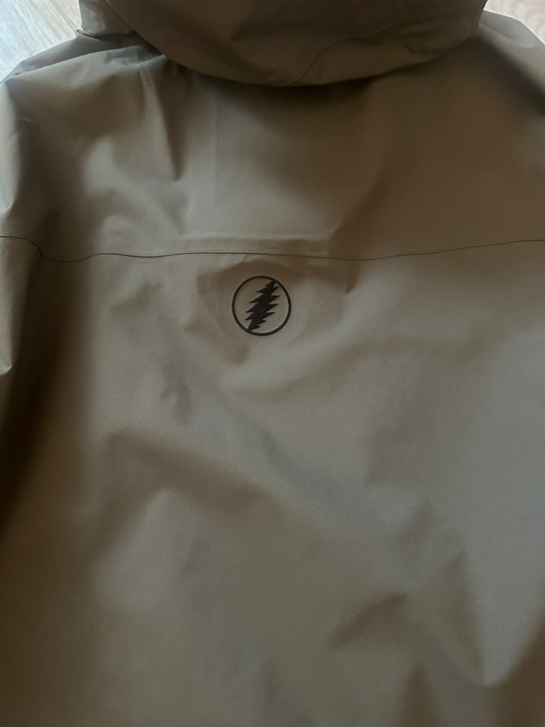 디스이즈네버댓 그레이트풀데드 고어텍스 3l 자켓 상품이미지3