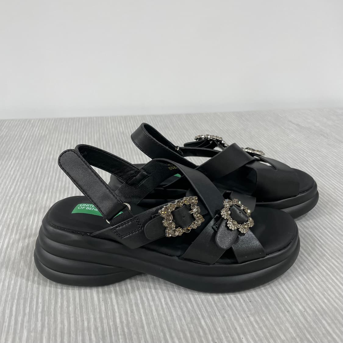 651) 베네통 플랫폼 샌들 245mm 상품이미지1