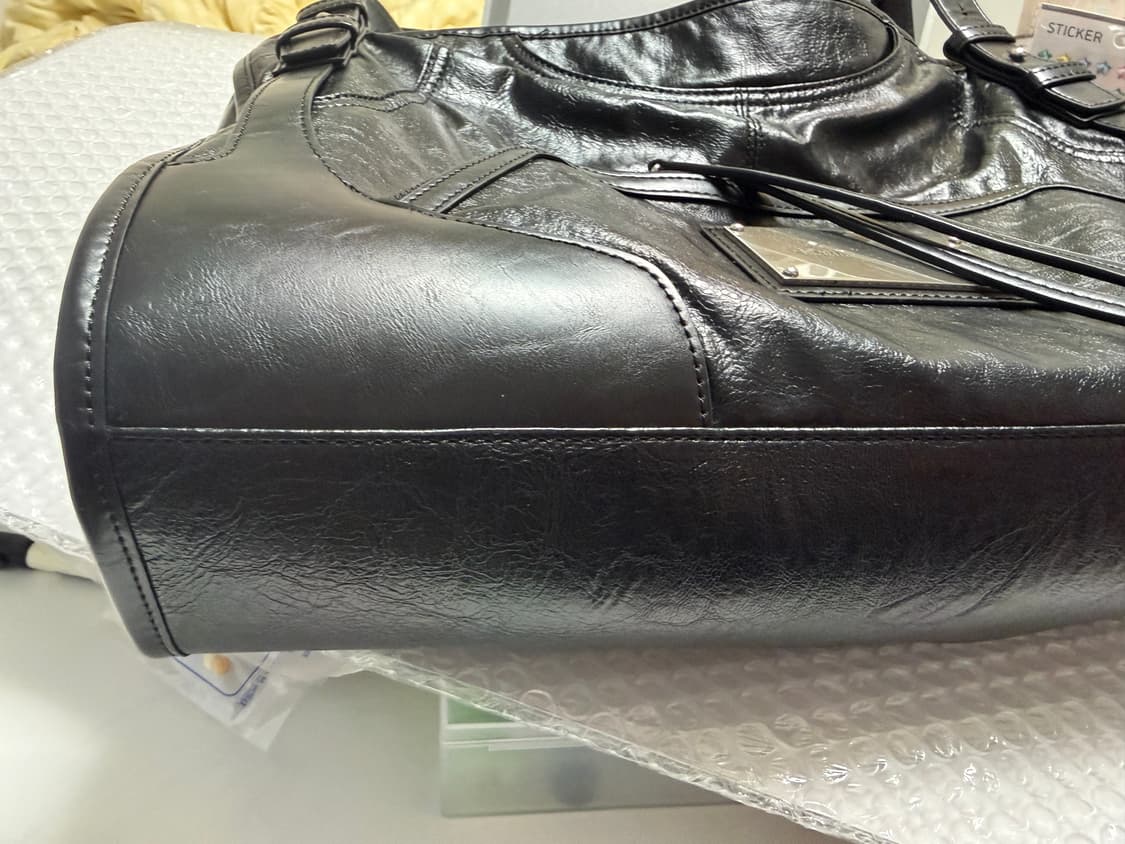 마뗑킴 투웨이 스트랩 스퀘어백 블랙 상품이미지10