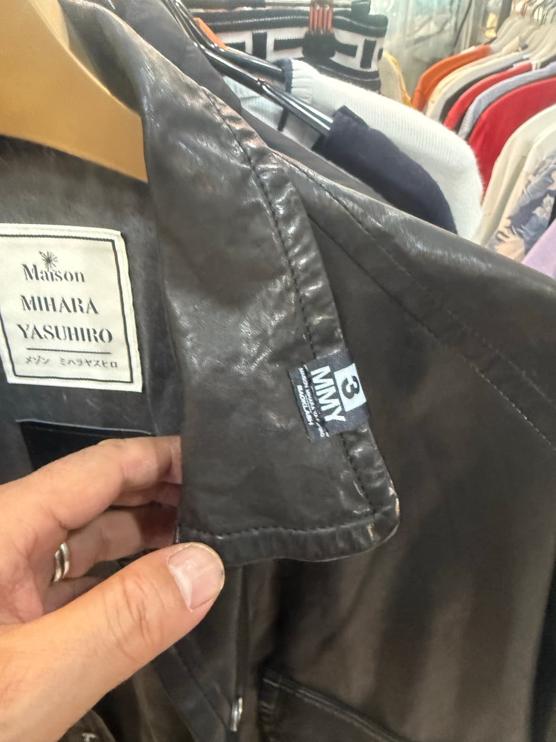 48/105 정품 미하라야스히로 백러시 가죽자켓 팝니다 상품이미지3