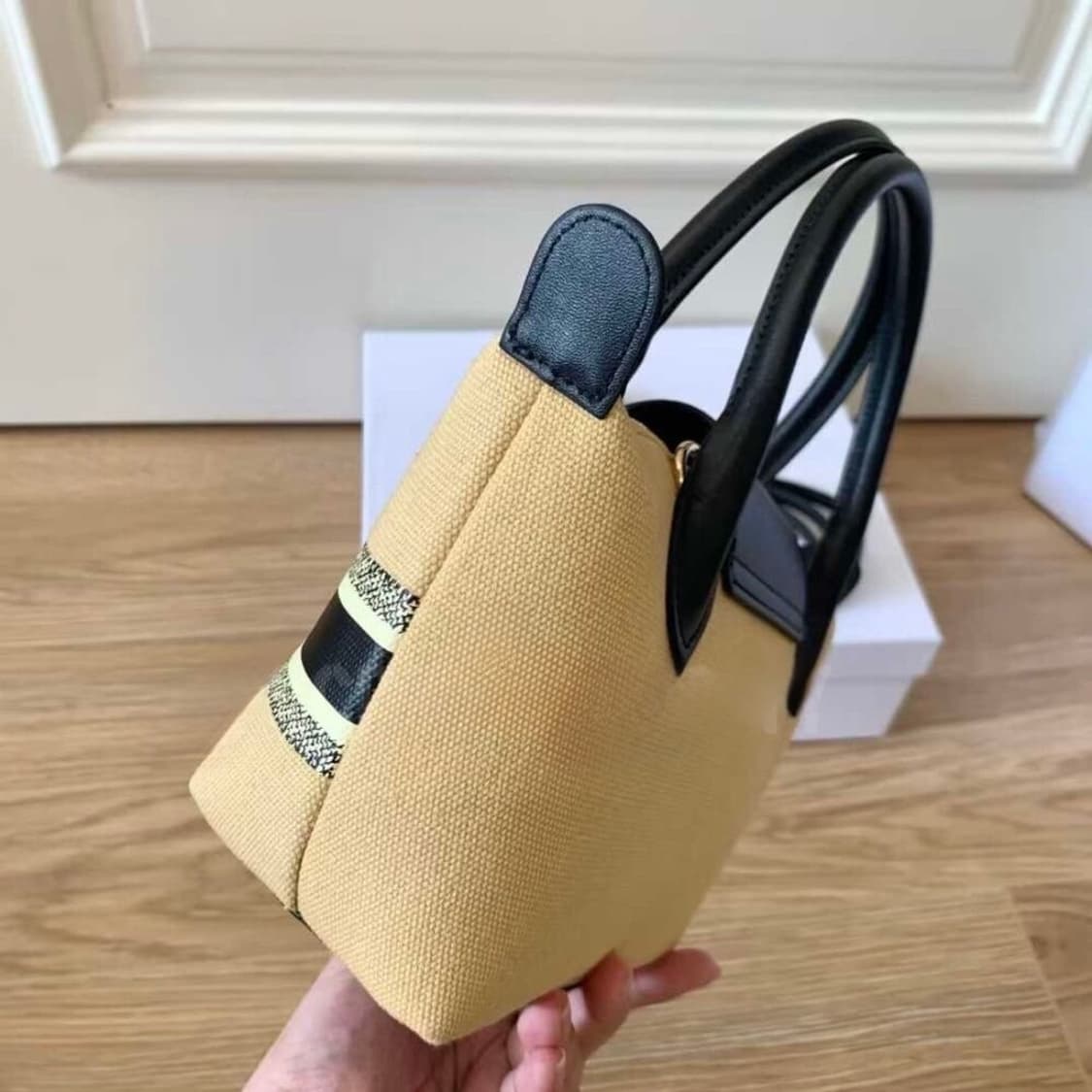 깜짝세일(새상품)정품 디올 리미티드 미니 핸들백 크로스백 상품이미지8