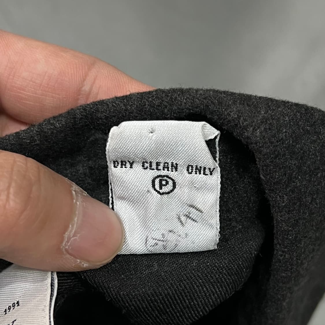  아르마니 익스체인지 히든 버튼 카라티 y16359 상품이미지7