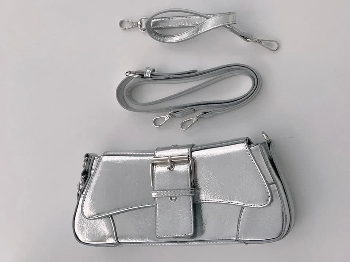 실버 숄더백 상품이미지2