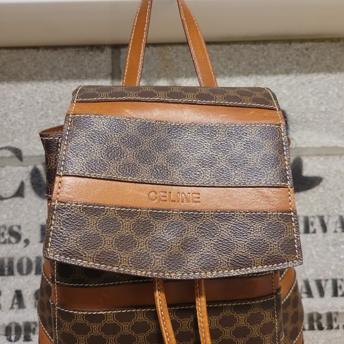 셀린느 마카담 블라종 백팩 상품이미지3