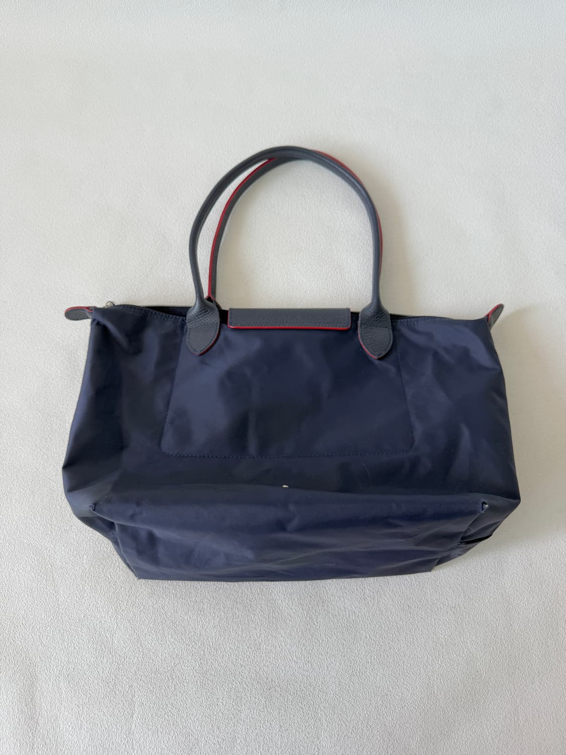 롱샴(Longchamp) 르 플리아쥬백(바닥 모서리 사용감) 상품이미지7