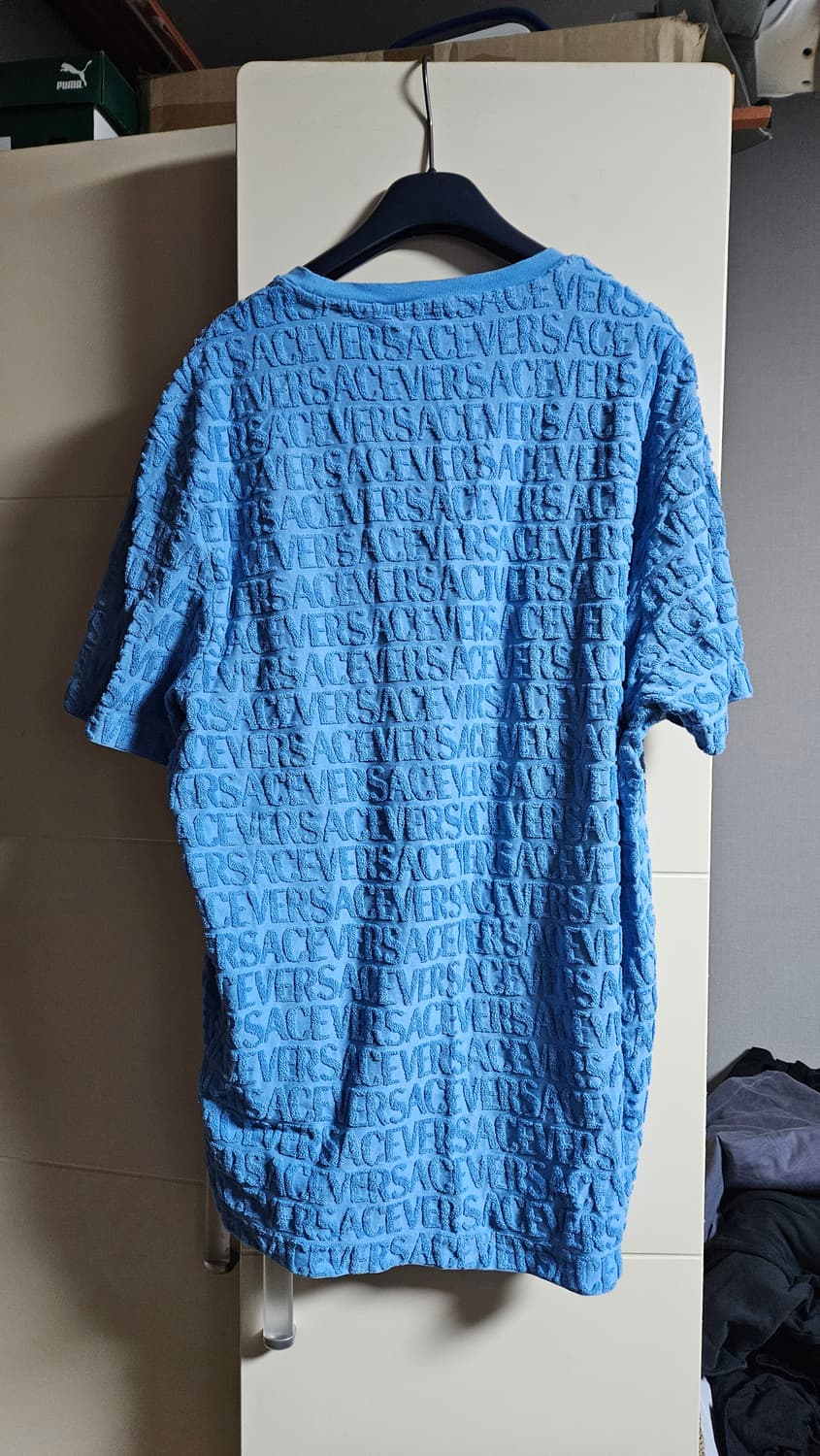 베르사체 타올 로고 엠보싱 반팔티셔츠 스카이블루 상품이미지5