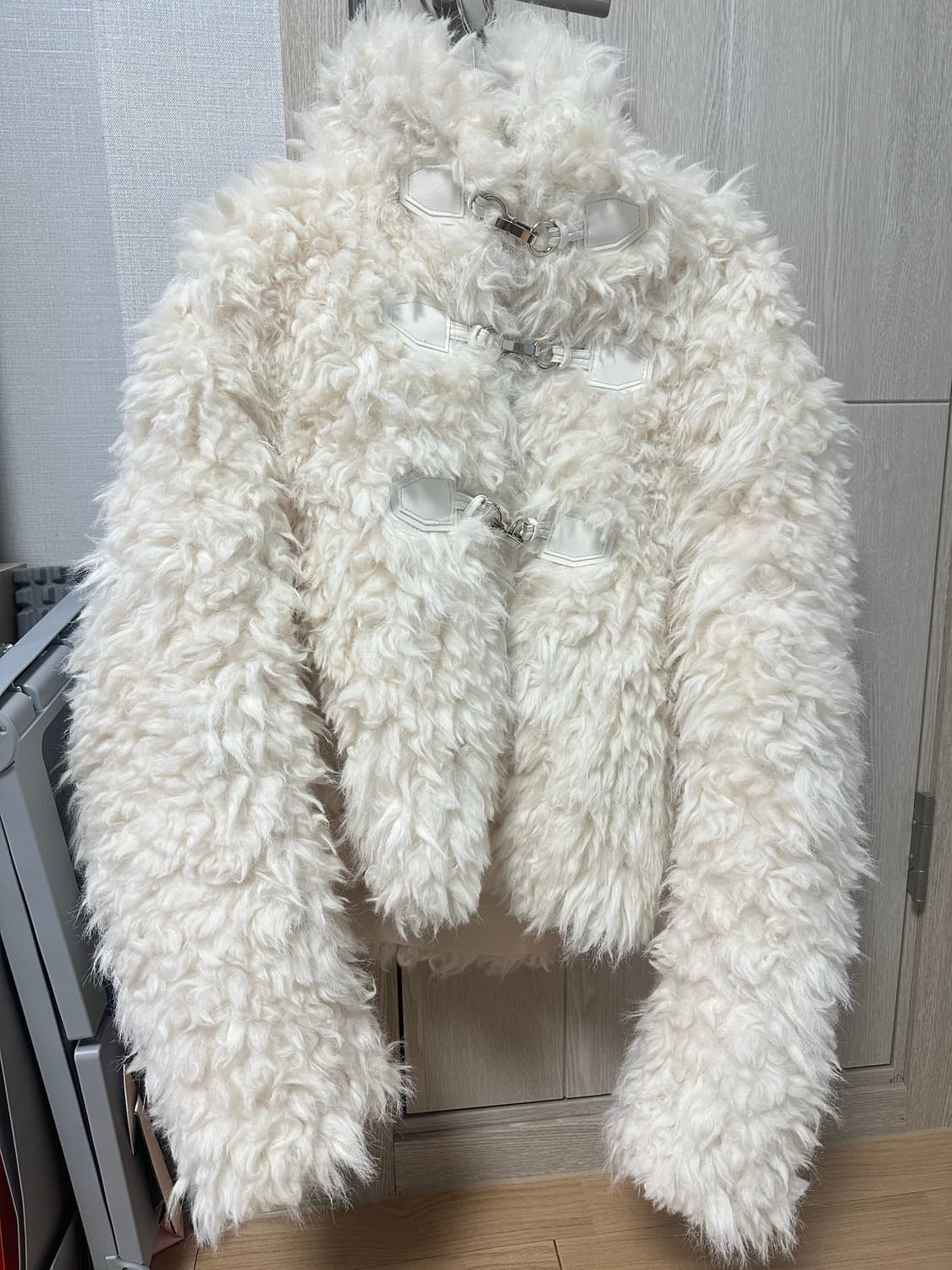더티스 테디후드 퍼자켓 TEDDY HOOD FUR JACKET 상품이미지2