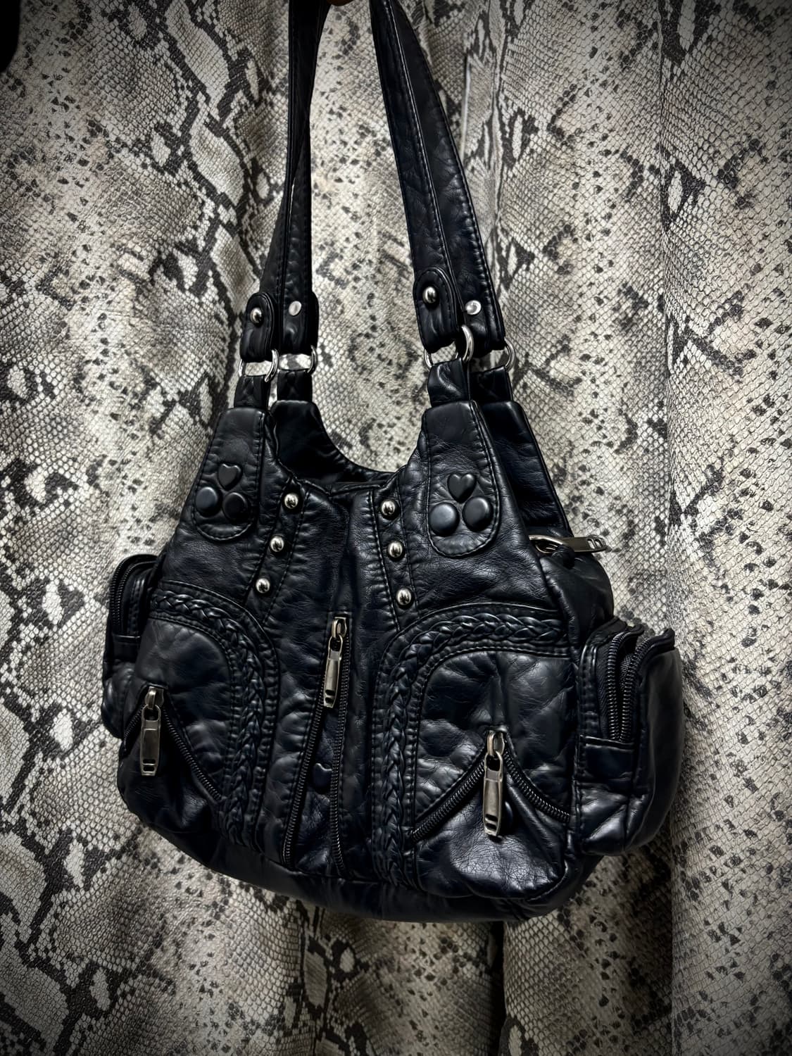 [BAG] 00‘s Rare Design Studded leather B 상품이미지1