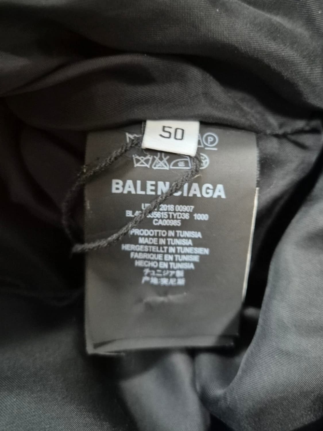 발렌시아가 C컬 패딩 블랙 50 상품이미지4