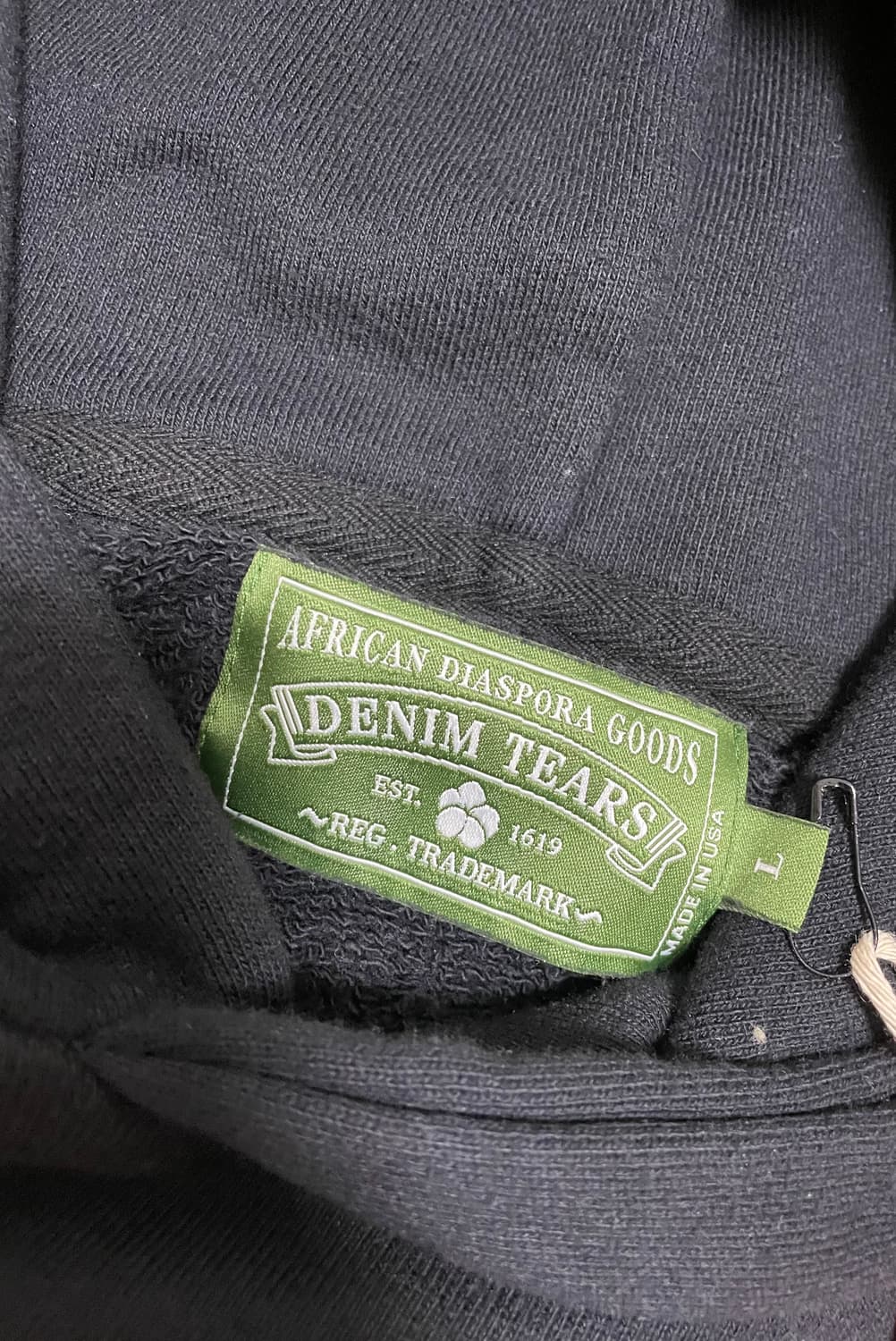 데님티어스 자수 플로럴 후드 블랙 l 상품이미지2