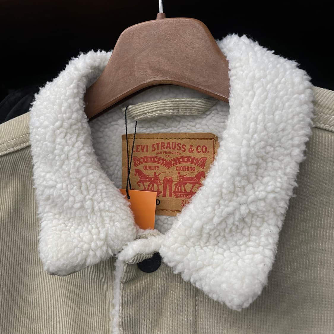 리바이스 스탠다드 코듀로이 쉐르파 자켓 상품이미지3