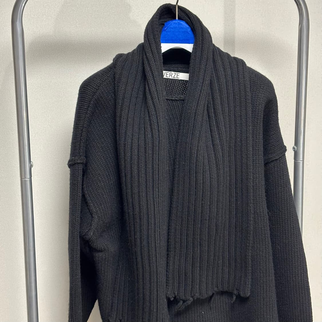 F) PERVERZE 퍼버즈 머플러 크래쉬 니트 상품이미지2