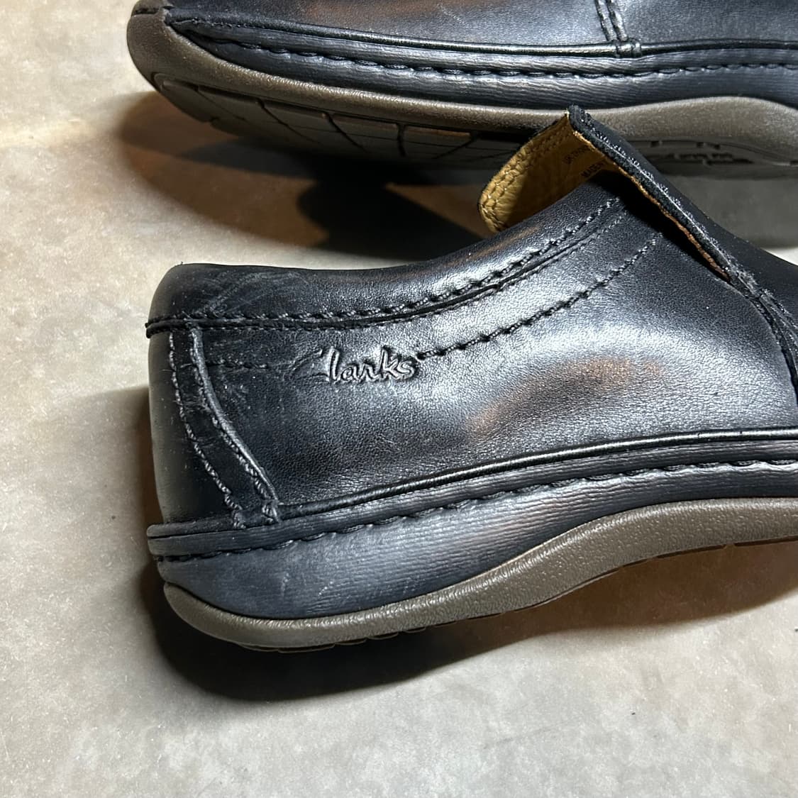 260) 클락스 Clarks 블랙 레더 슬립온 신발 상품이미지4