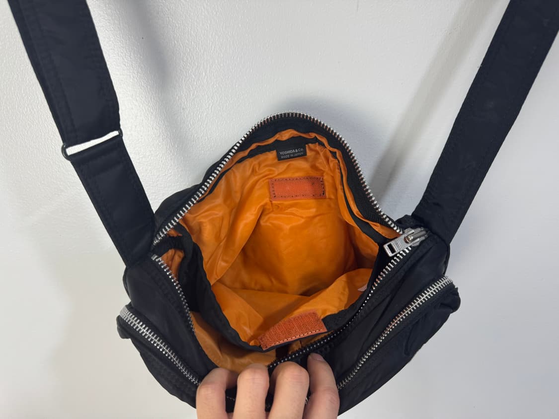 요시다포터 탱커 크로스백 M 사이즈 블랙컬러  상품이미지9