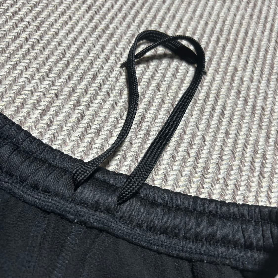 [S] adidas 아디다스 기모 검/흰 슬림핏 트레이닝 팬츠 상품이미지4