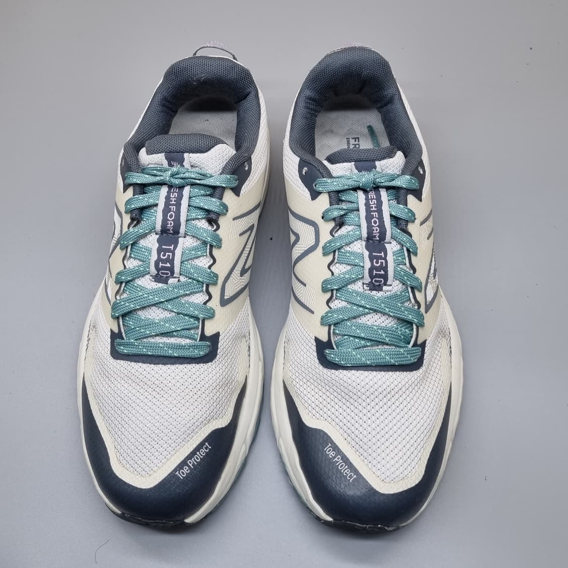 뉴발란스 프레쉬폼 여성운동화240  상품이미지2