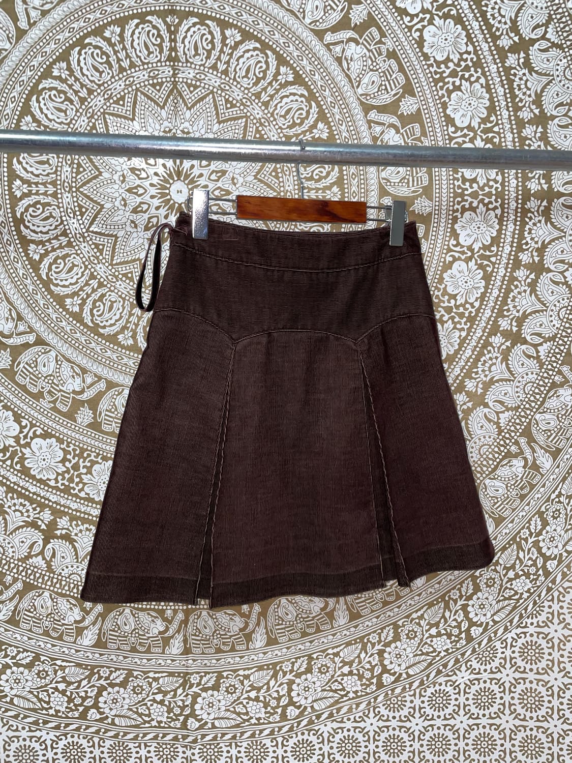 온앤온 여성 골덴 코듀로이 미디스커트  상품이미지3