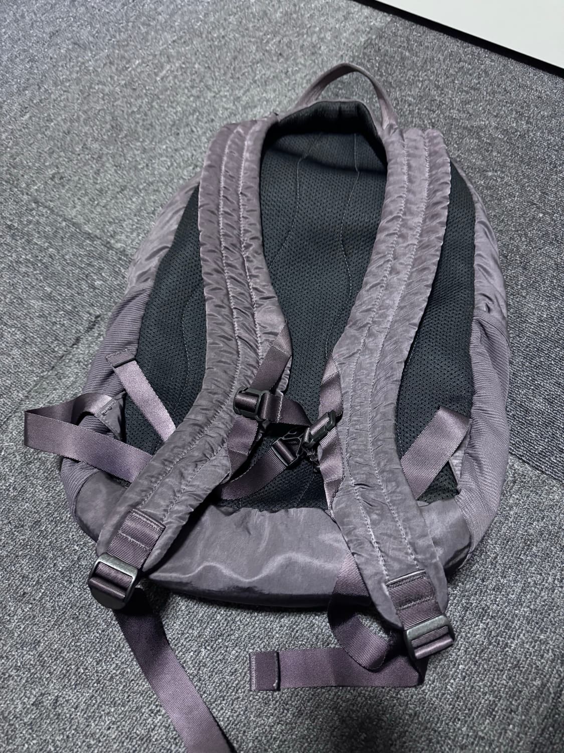 CP컴퍼니 나일론 B 렌즈백팩 상품이미지5