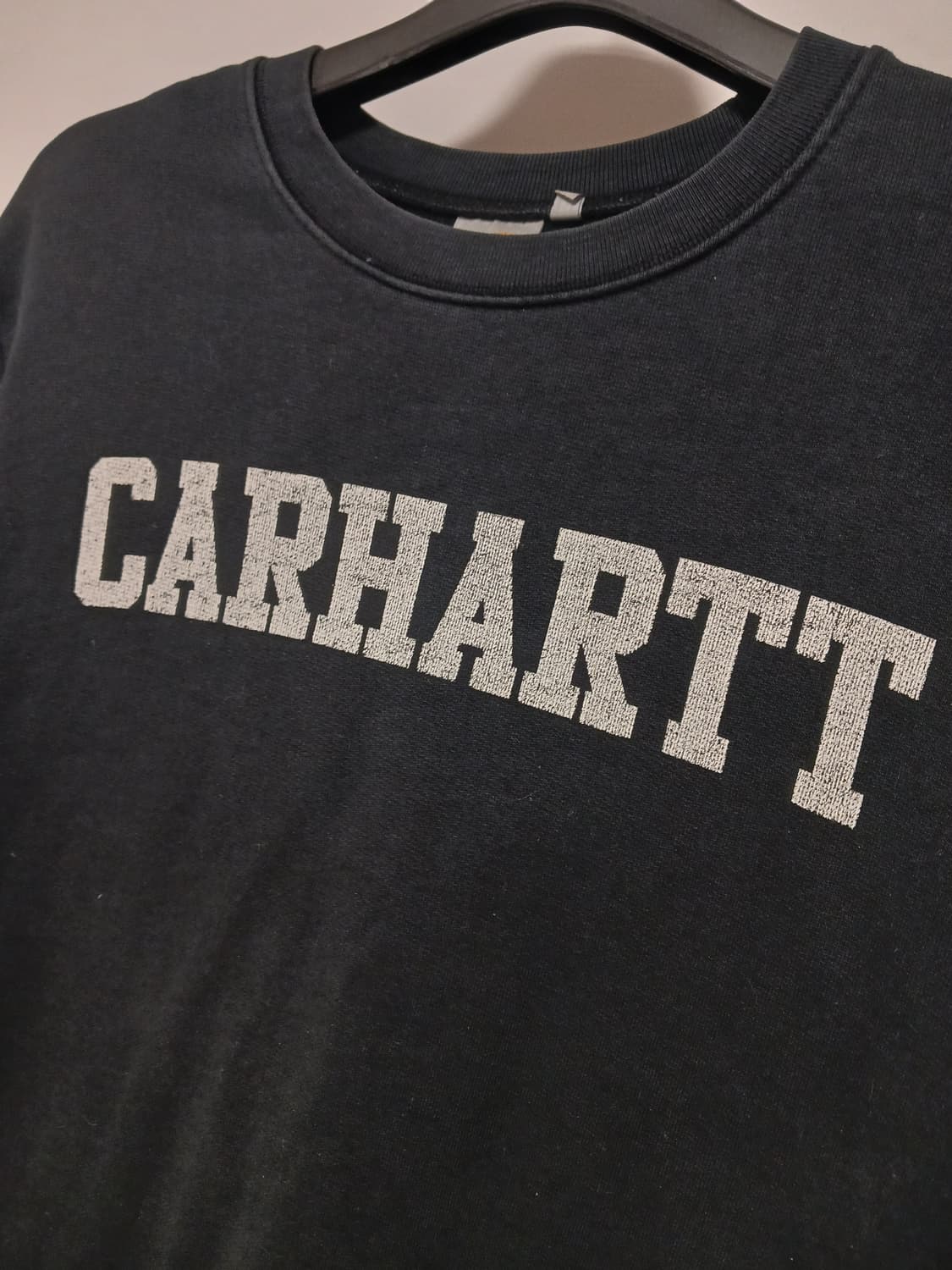 칼하트 남성 블랙 맨투맨 상품이미지2