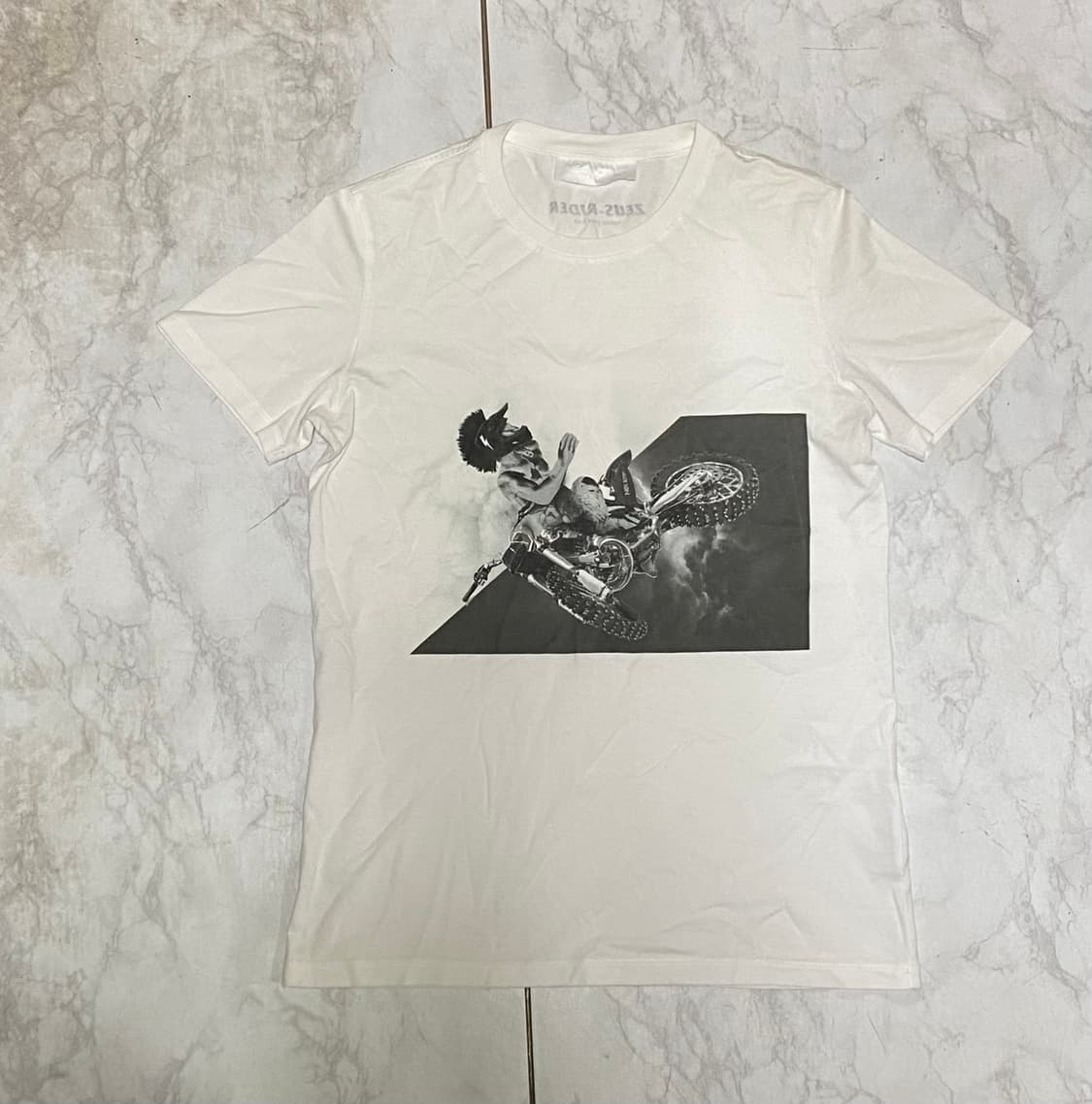 닐바렛 반팔 티셔츠 사이즈 95 상품이미지1