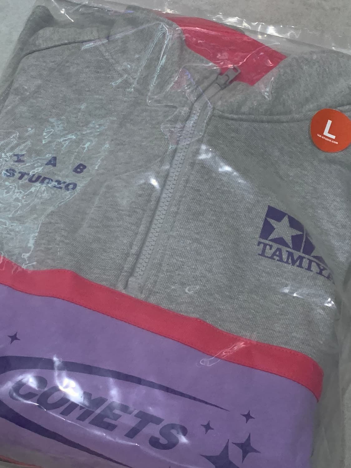 아이앱x타미야 하프집업 상품이미지2