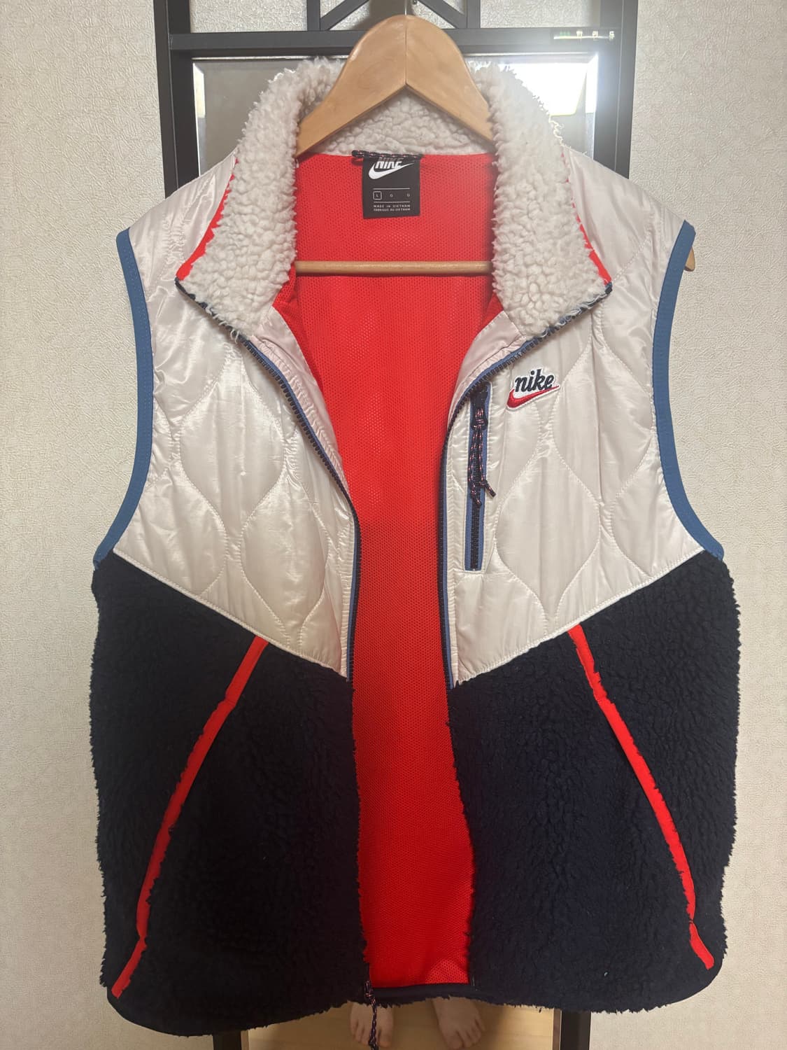 [서울 직거래] 나이키 뽀글이 퀼팅 조끼 L 상품이미지1
