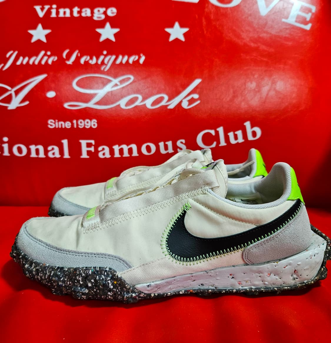 나이키(Nike) 와플레이서 크레이터 페일 스니커즈 265size 상품이미지1