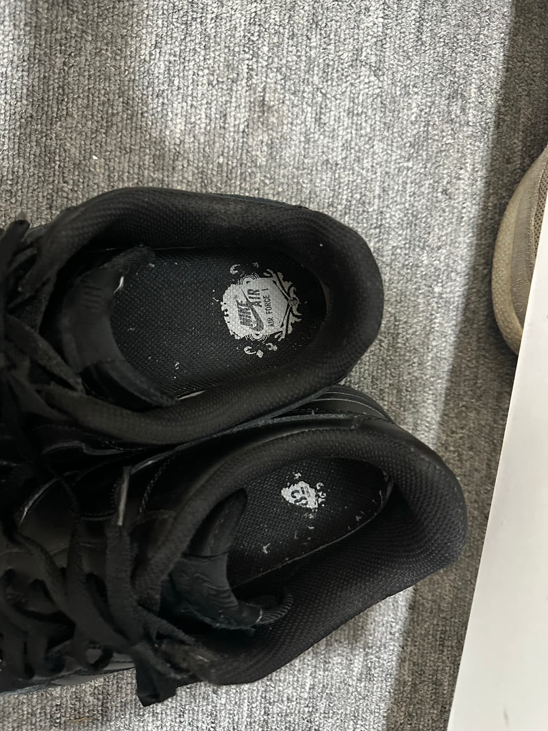 에어포스 트리플블랙 275 상품이미지2