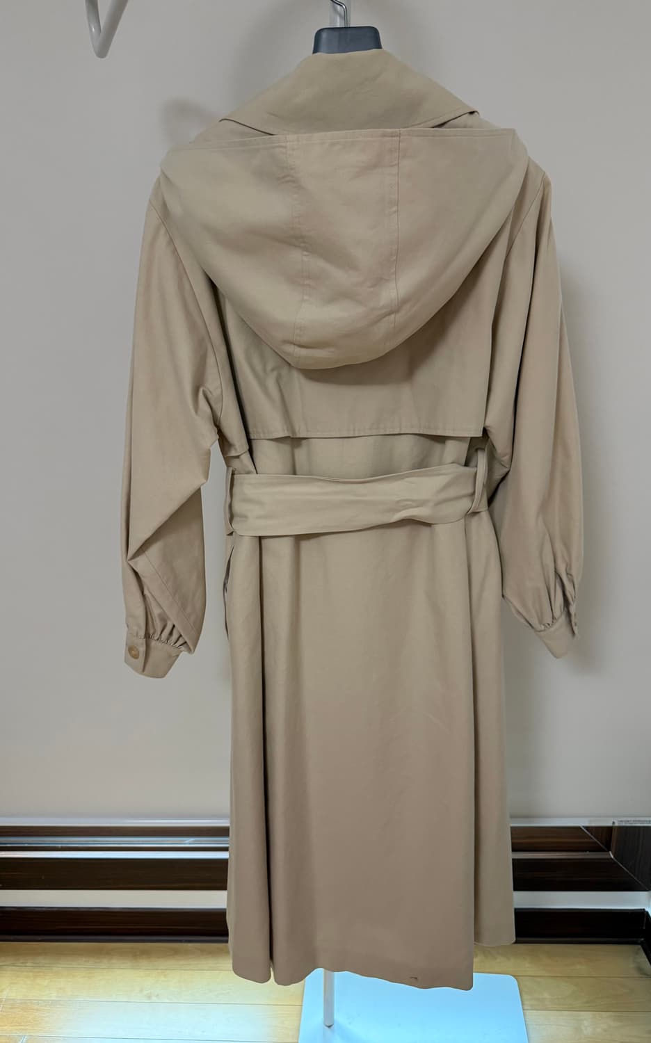 수지 트렌치코트 akro 상품이미지3