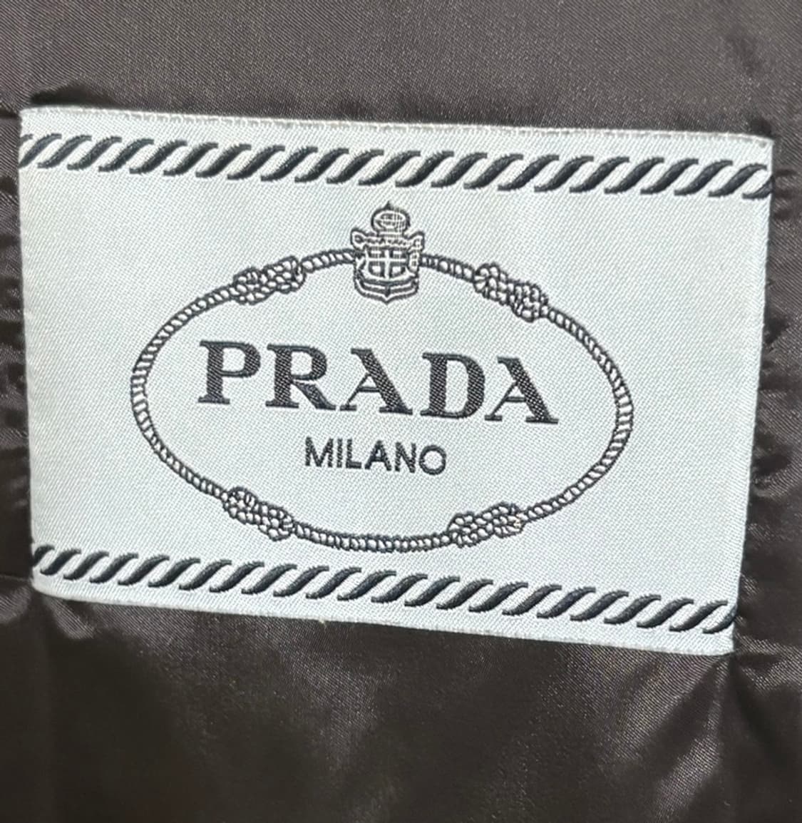 프라다 그레이 패딩 상품이미지6