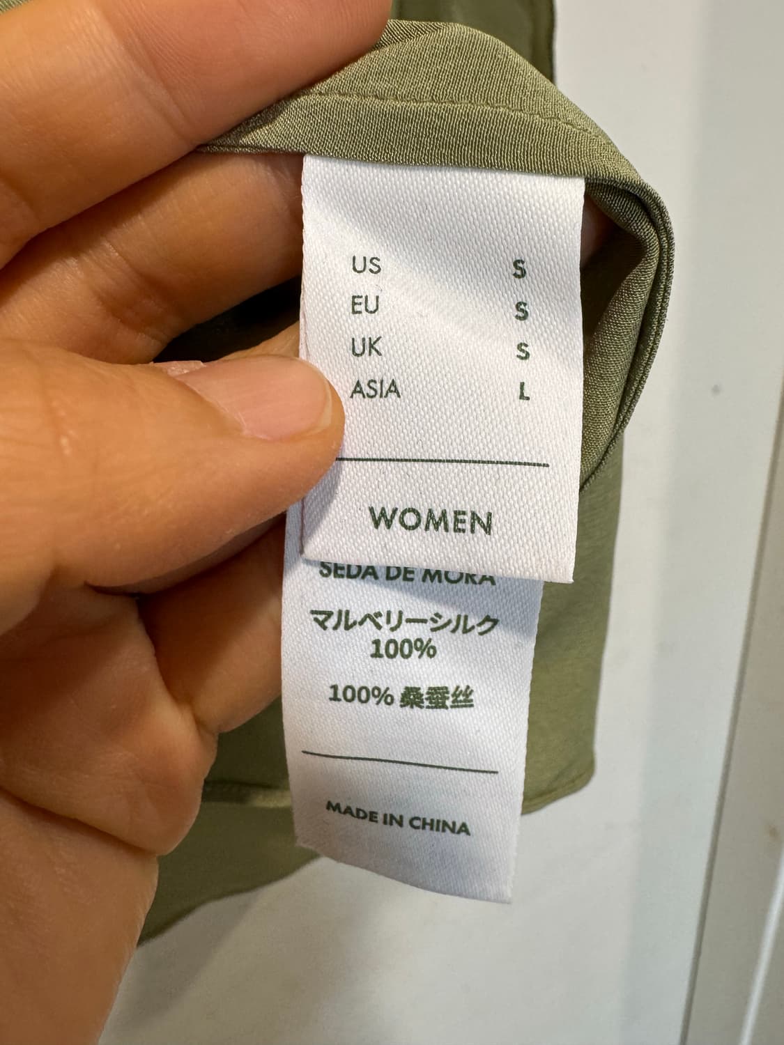 새상품 릴리실크 블라우스 상품이미지8