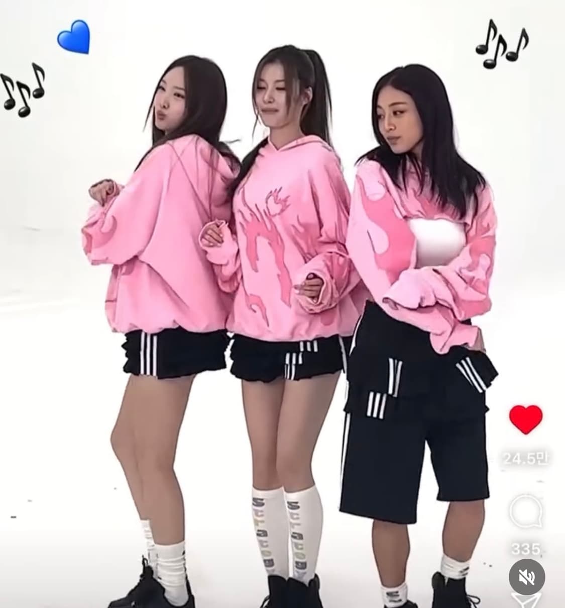 whle shop 아이다스 프릴 미니스커트 (레귤러핏) 상품이미지1