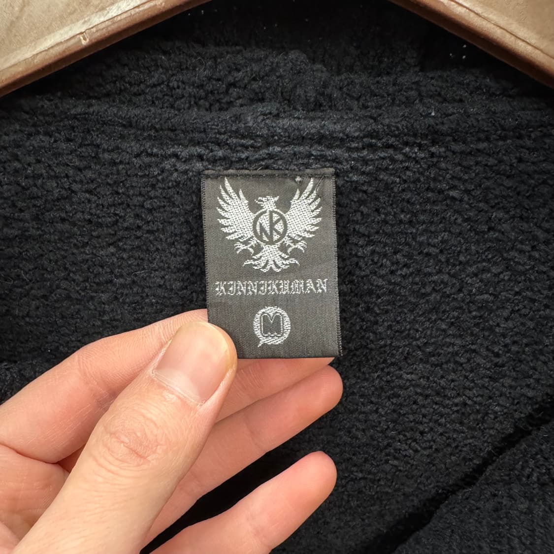 일본 애니메이션 킨니쿠맨 니트 후드 집업 전면 패턴 포인트 블랙 상품이미지7