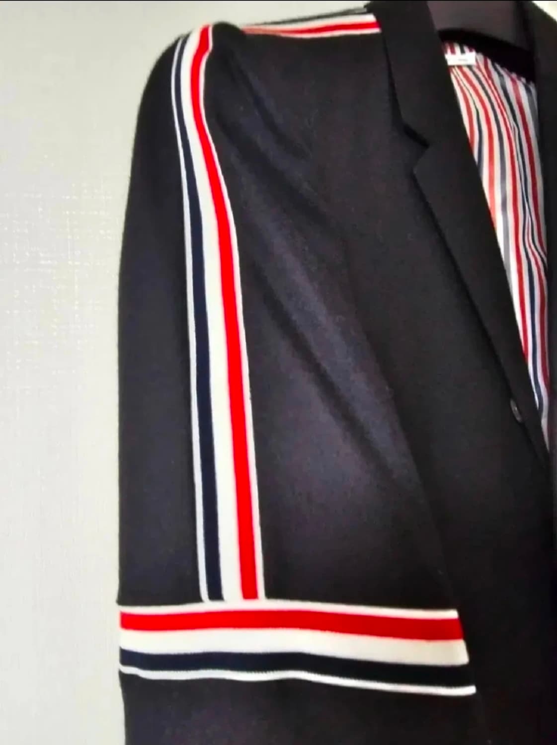 톰브라운 더블 삼선 암밴드 울자켓(2/새상품급/정품) 상품이미지4