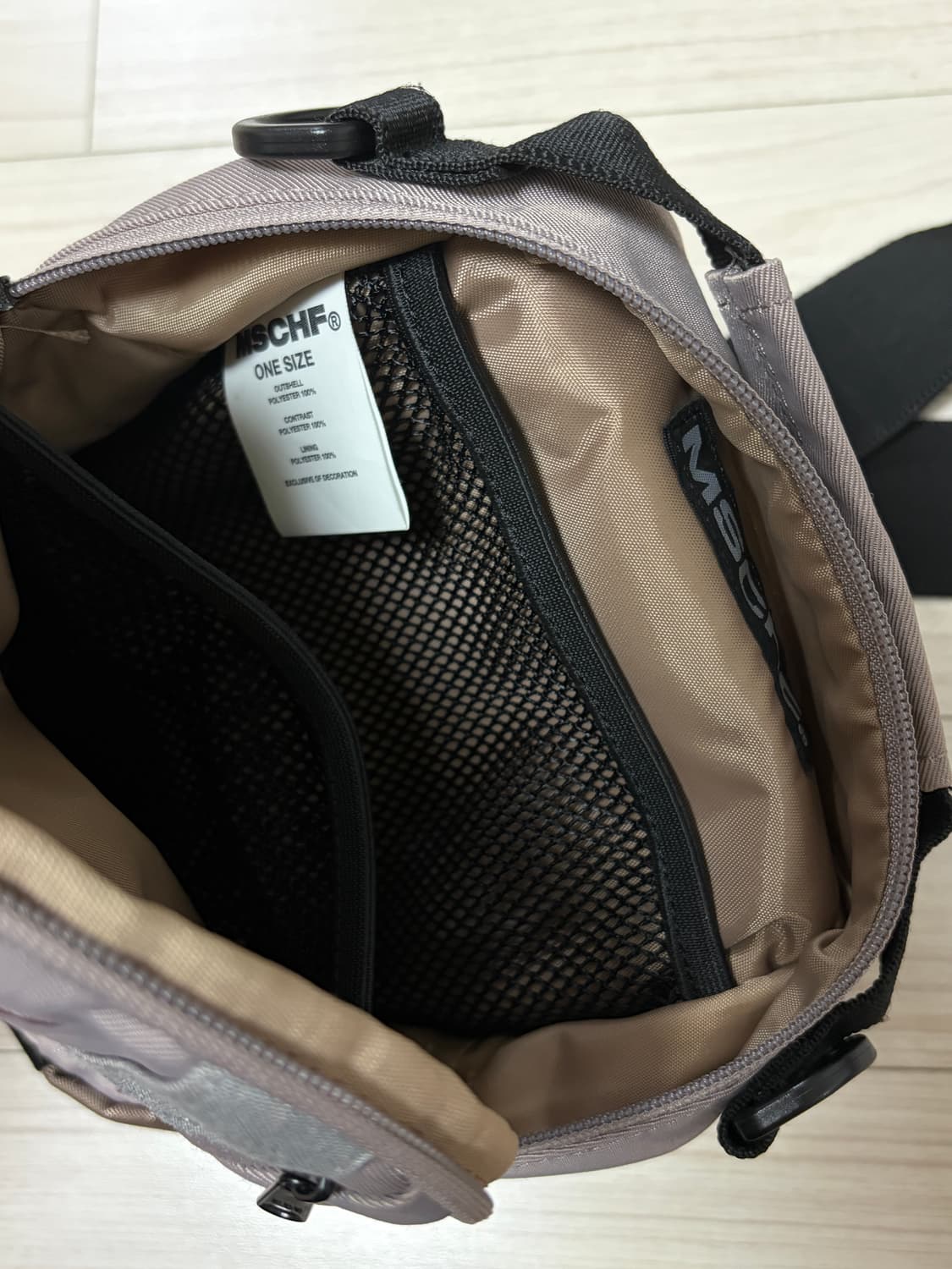 미스치프 롬버스 핑크그레이 슬링백 상품이미지3