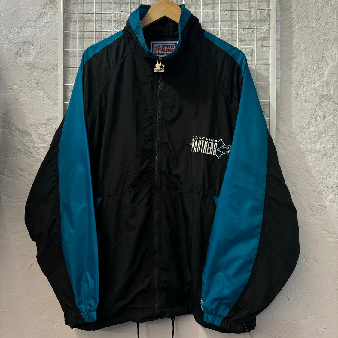 스타터 X NFL 90s 올드스쿨 캐롤라이나 팬서스 바람막이 L 상품이미지2