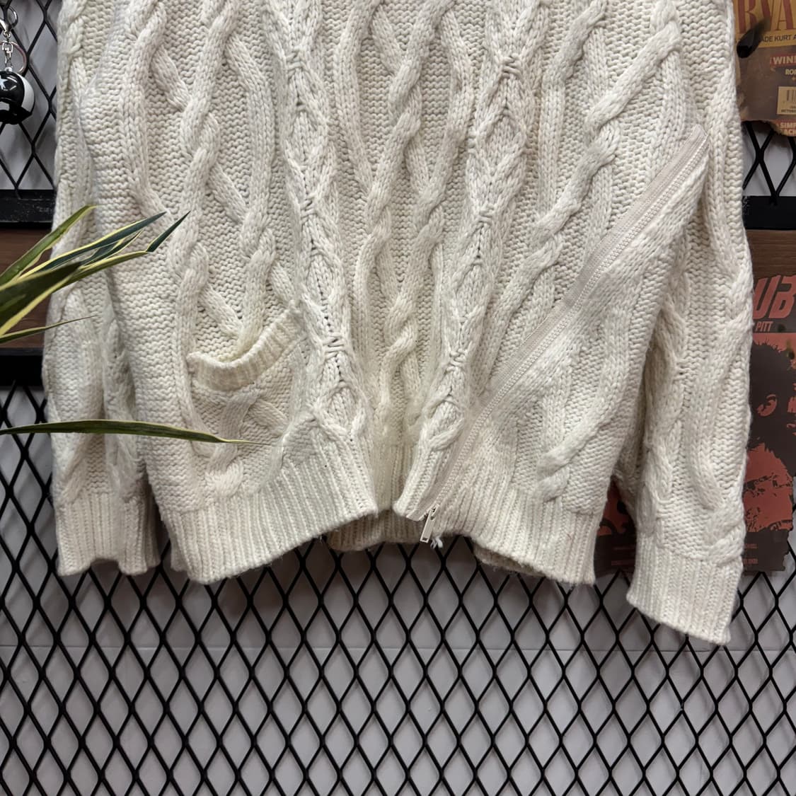 2021 F/W 지유 X 언더커버 케이블 니트 하단 집업 포인트 아이보리 상품이미지4