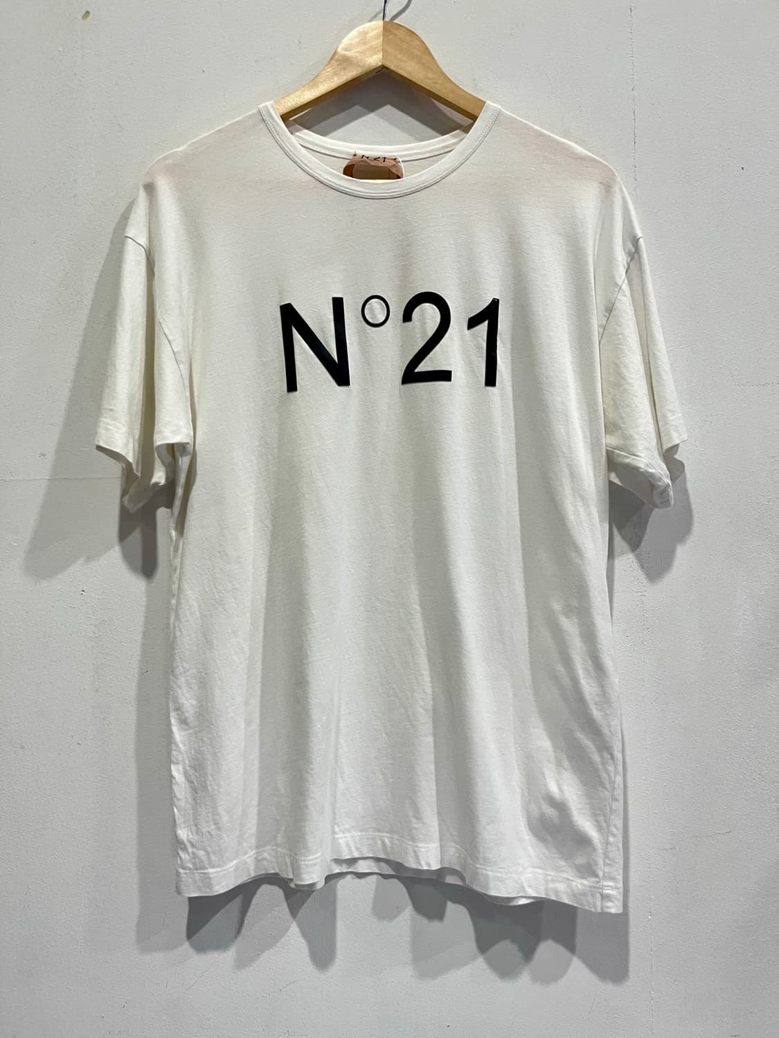 N°21 화이트 로고 반팔 티셔츠 38 정품 상품이미지1