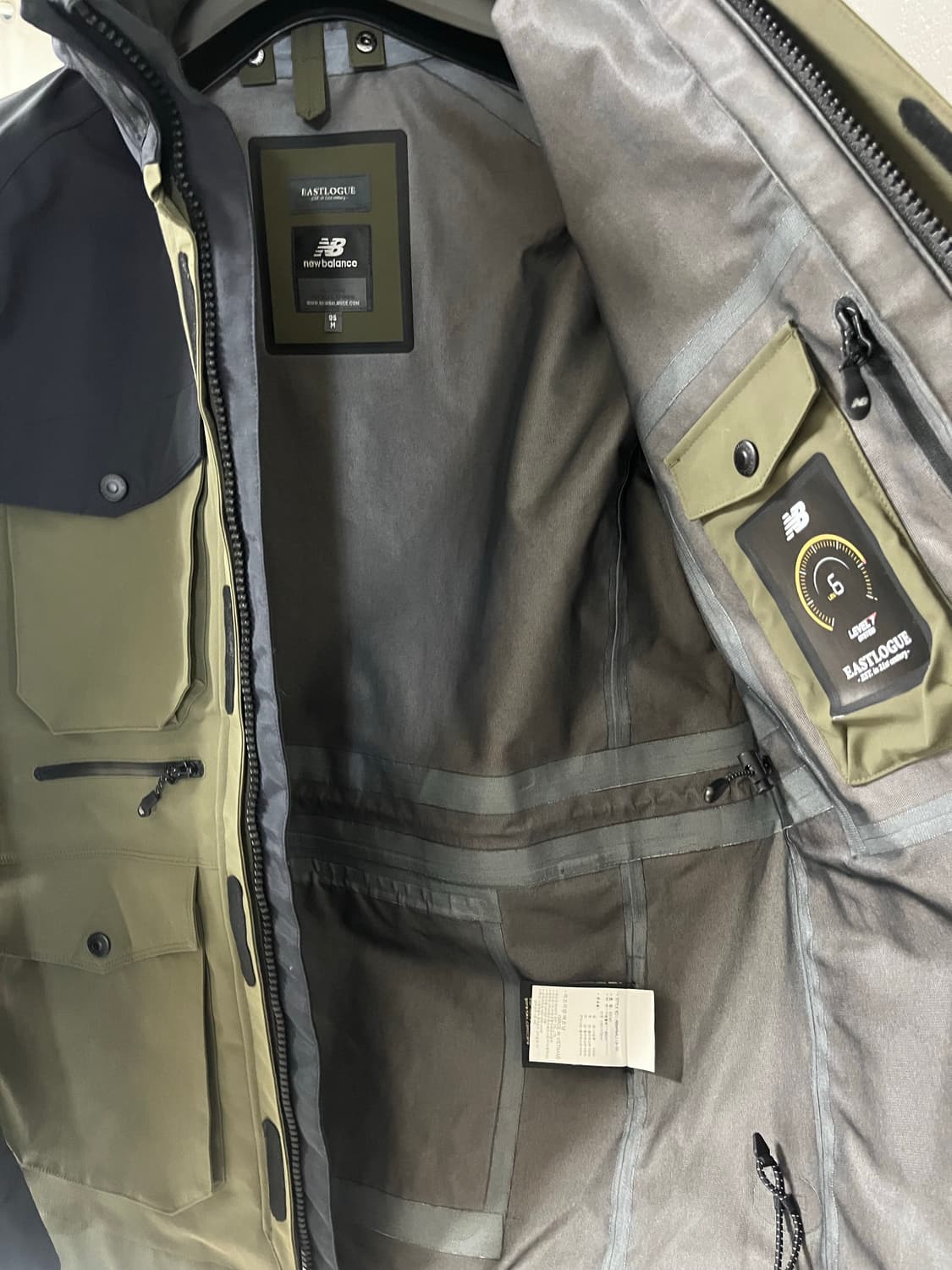 이스트로그 뉴발란스 시스테마 고어텍스 구스자켓 상품이미지4