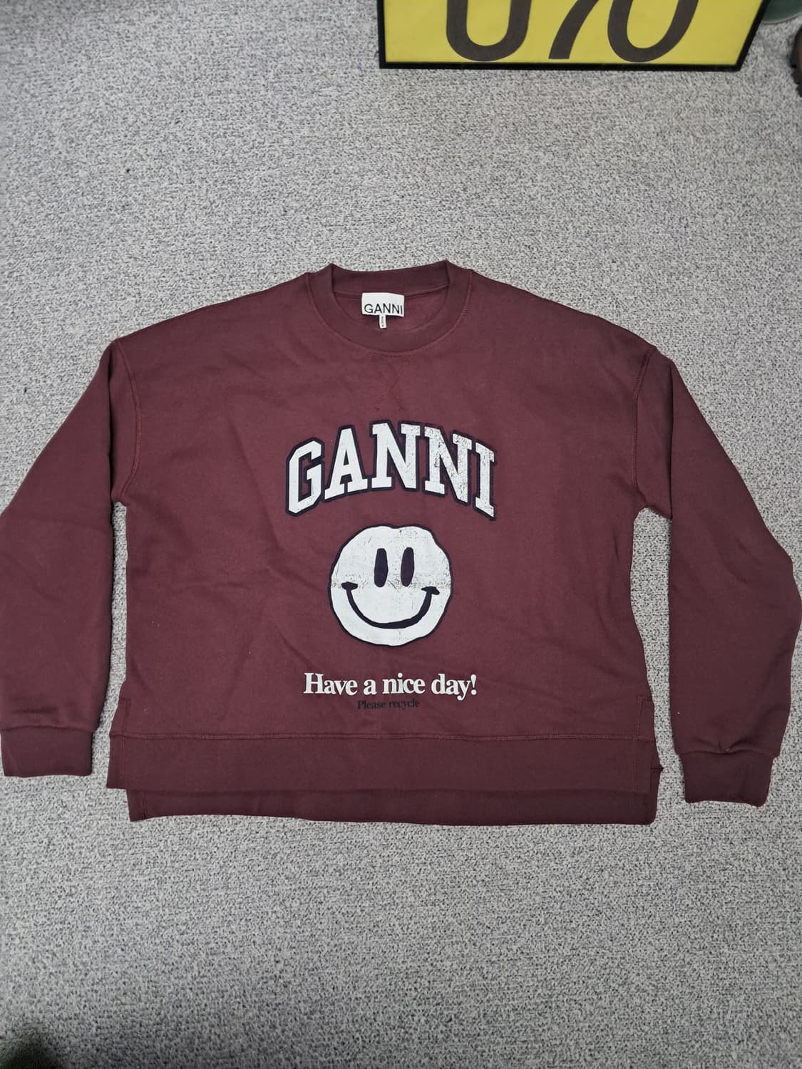 가니 스마일 로고 맨투맨 버건디 상품이미지1