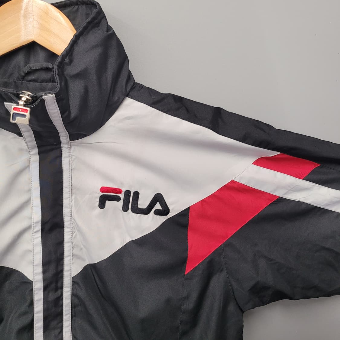 FILA 올드스쿨 바람막이  상품이미지5