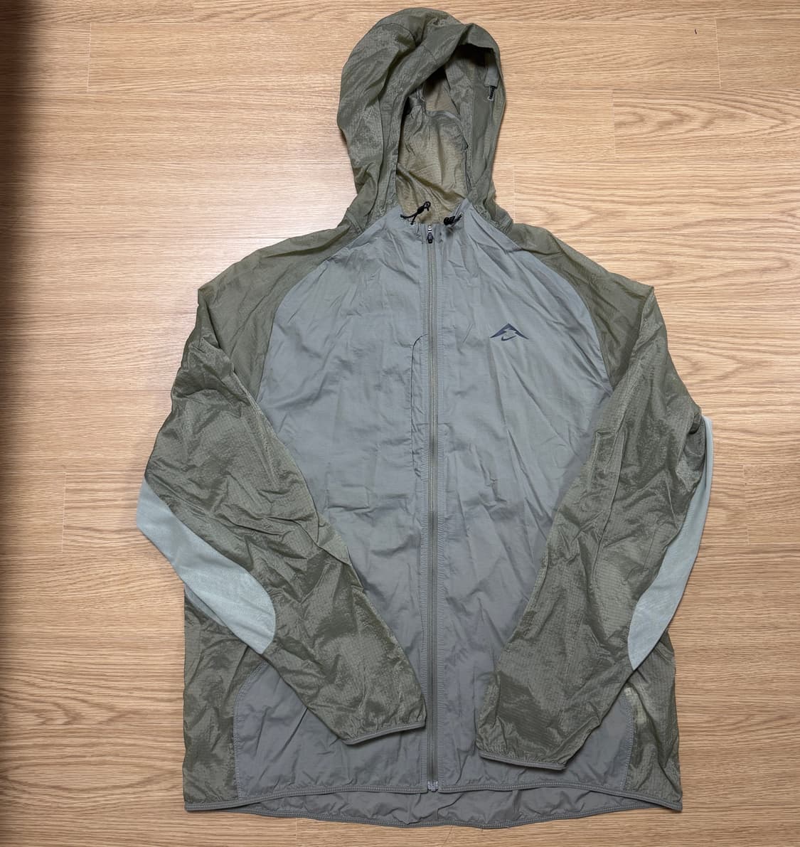 나이키 트레일 에어리즈 자켓 xl 상품이미지2