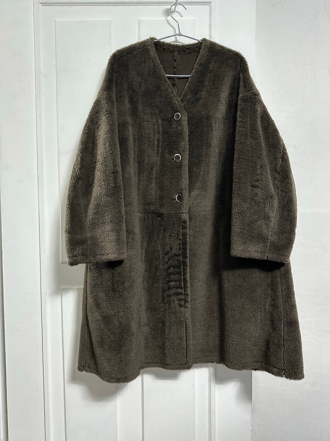 스튜디오톰보이 페이크 퍼 무스탕 코트 상품이미지1